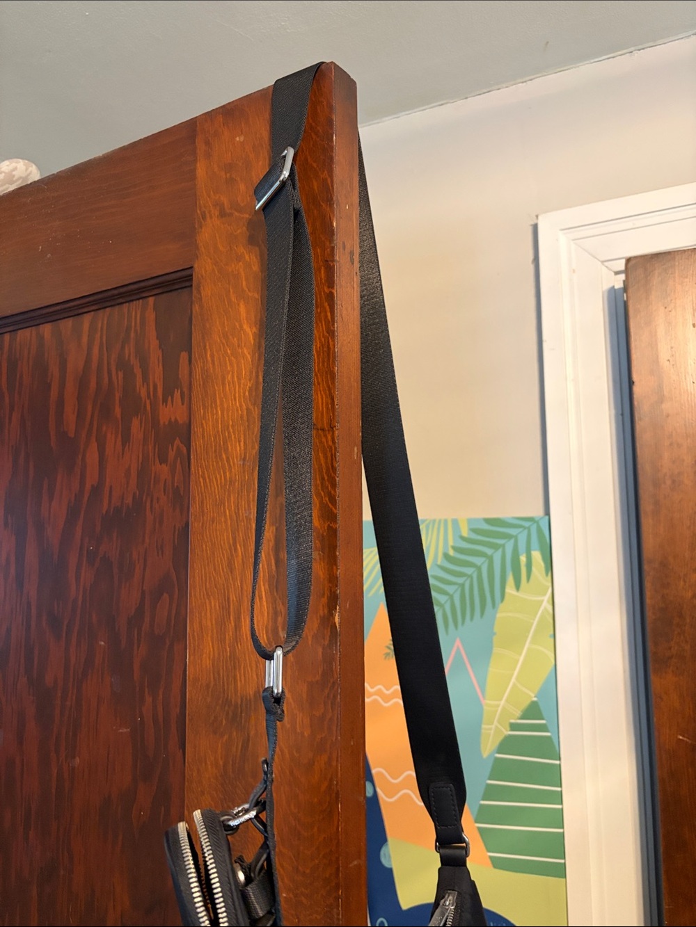 lululemon athletica Black Crossbody Shoulder Bag - Picture 4 of 6